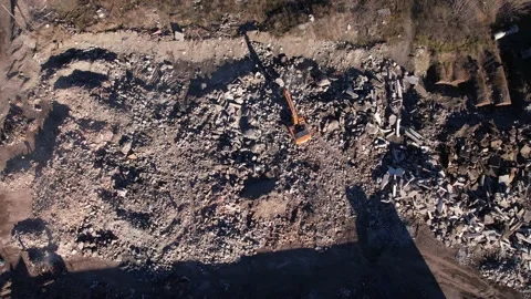 Demolition of an old factory 库存影片 219976904