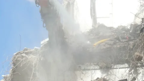 Demolition shears; demolition excavator Video stock 227300575