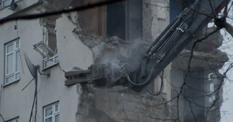 Demolition of an Ugly building 스톡 동영상 149492950