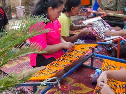 Demonstration of cotton pattern making Stock Photos