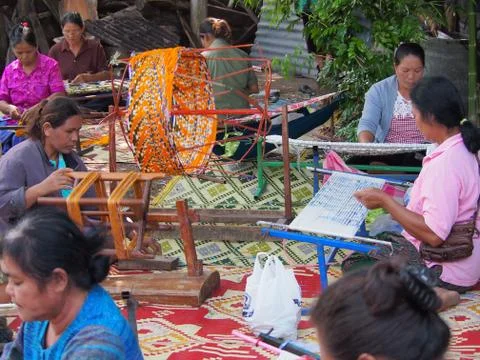 Demonstration of cotton pattern making Stock Photos