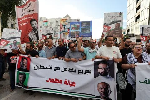 Demonstration in Tunis in support of detainees of the Sumud Flotilla, Tunisia -  Stock Photos