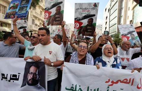 Demonstration in Tunis in support of detainees of the Sumud Flotilla, Tunisia -  Stock Photos