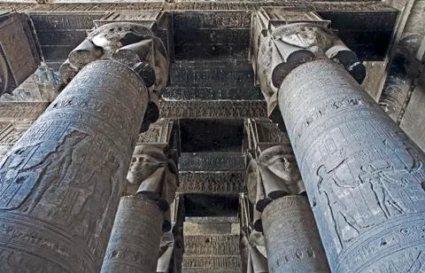 Dendera Egypt, temple dedicated to the goddess Hathor. View of ceiling and co Foto stock