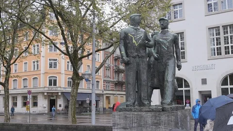Denkmal der Arbeit wide Stock Footage 89178035