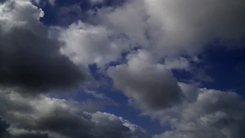 Dense clouds decreasing, time lapse 库存影片 142852548