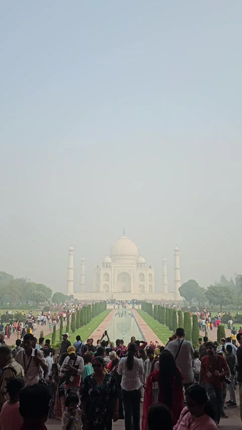 Dense Crowd In Front Of Misty Taj Mahal, Agra, Uttar Pradesh, India – Vertical Stock-Footage 256797778