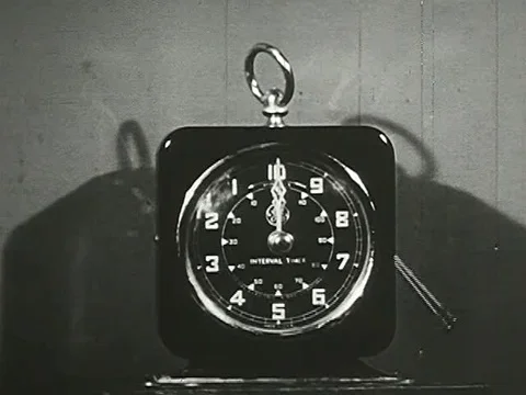 Dental technician develops X-Ray of the patients - 1944 스톡 동영상 94945168