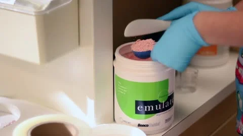 Dentist mixing mold paste 2 스톡 동영상 10708710