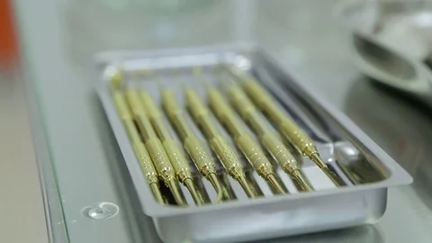 Dentist tray Stockbeeldmateriaal 74095372