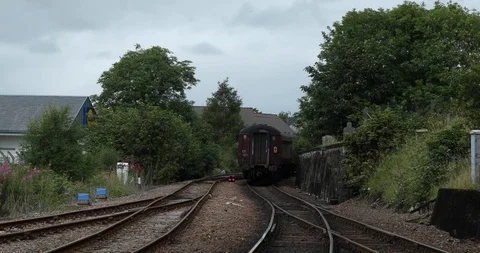 Departing train Stock-Footage 101341048