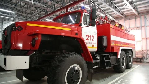 The departure of the fire brigade Stock Footage 111609914