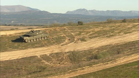 Deployment of battle tanks Stock Footage 86851222