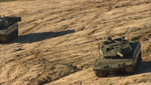 Deployment of battle tanks Stock Footage 86851948