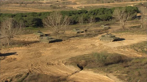 Deployment of battle tanks Видео 86851997