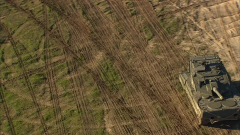 Deployment of battle tanks Видео 86852487