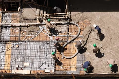 Deployment of concrete and materials of construction. Foto stock