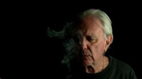 Depressed man drinks Vídeos de archivo 39858872