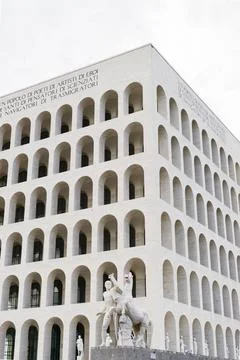  Der Palazzo della Civiltà Italiana Der Palazzo della Civiltà Italiana , P. Stock Photos