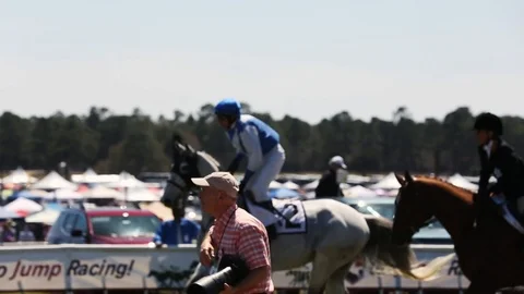 Derby Days 動画素材 98219587