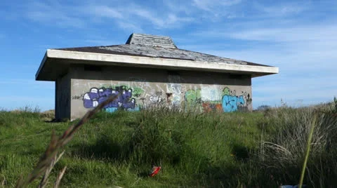 Derelict Building with graffiti 스톡 동영상 24956191