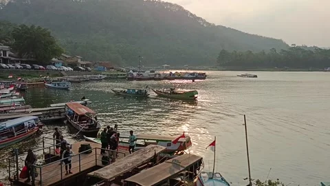 Dermaga Perahu Stock Footage 211116830