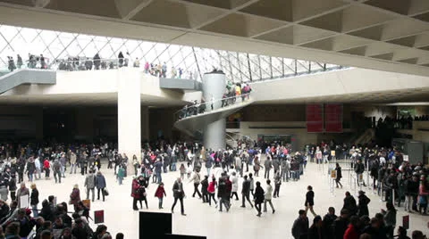 Descend the elevator in the lobby of the Louvre Museum Stock Footage 22556080