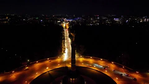 Descending on Victory column Stock Footage 218330445