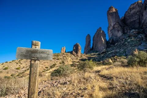 A description board for the trail in Apache Junction, Arizona Stock Photos