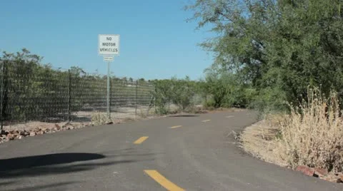Desert Bike Path Medium Shot Vídeo Stock 12176113