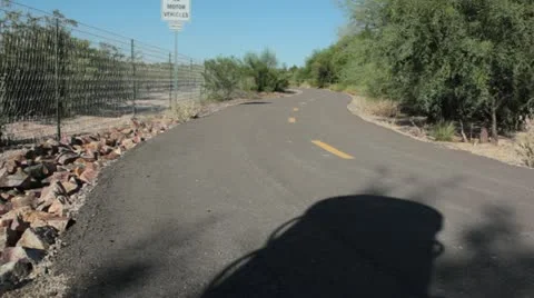 Desert Bike Path Wide Angle Vídeo Stock 12176062