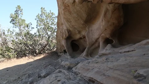 Desert cavernous rocks Video stock 90072681