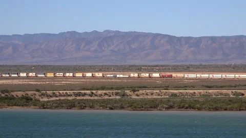 Desert Freight Train Part 2 Stockbeeldmateriaal 119134819