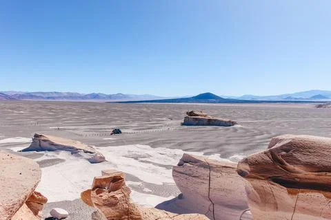 Desert landscape featuring large white rock formations at Campo de Piedra Pomez Foto stock
