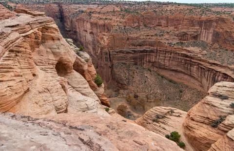 Desert landscape, view of red eroded rocks, Canyon de Chelly National Monum.. Foto stock