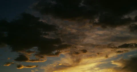 Desert sunset evokes the pure tranquility and vibrant beauty of a paradise. Видео 332947861