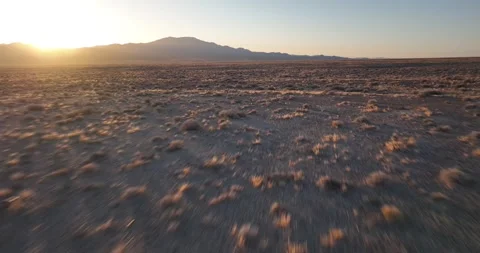 Desert Sunset Flyover Stockbeeldmateriaal 244816037