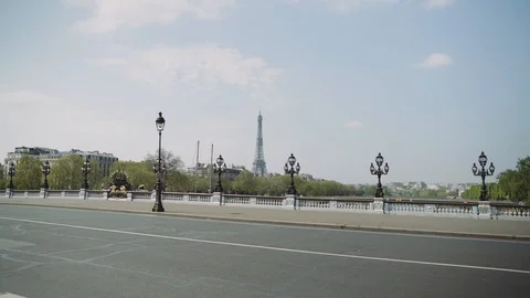 Deserted Alexandre III bridge during coronavirus lockdown crisis in Pa Stock Footage 128385980