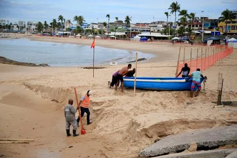  deserted beach to avoid the corna virus salvador, bahia / brazil - march ... Stock Photos