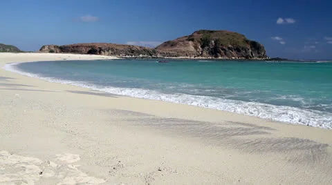 Deserted beach Stock Footage 26871685