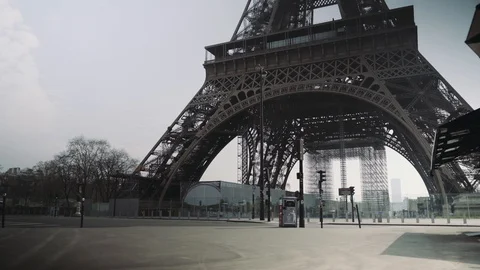 Deserted Eiffel tower during coronavirus lockdown in Paris 스톡 동영상 126753268