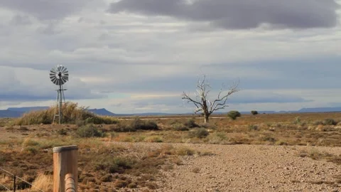 Deserted house in the middle of the desert Stock Footage 272584206