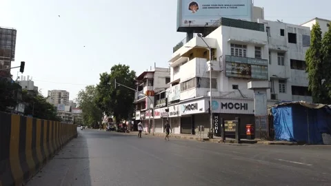 Deserted Linking Road during Corona virus lockdown  Vídeos de archivo 131355490