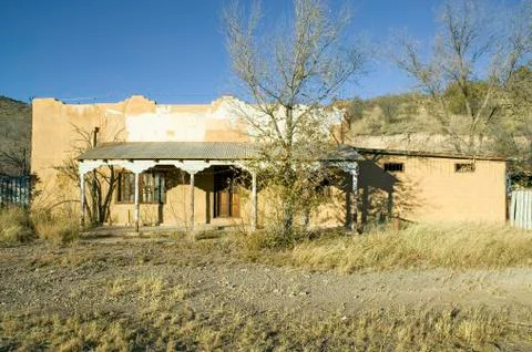 Deserted southwestern house on Mescalero Apache Indian Reservation near Ruidoso Stock Photos