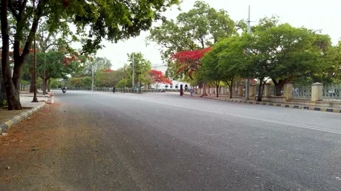 A Deserted street view during lockdown relaxation in Mysuru, India. Stock Footage 154040260