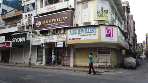 Deserted Zaveri Bazaar during Corona virus lockdown Vídeos de archivo 131360307