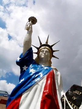 Design logo pattern sculpture statue liberty in Stock Photos