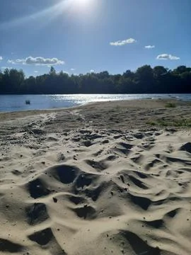 Desna river, summer, sun, rest, wind, sandy beach, nature of Ukraine. Foto stock