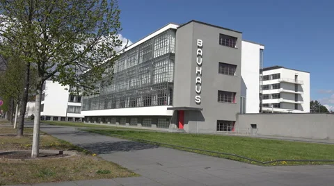 Dessau Bauhaus Workshop Building at Walter Gropiusallee, Germany Stockbeeldmateriaal 63485546