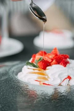 Dessert Pavlova Stock Photos
